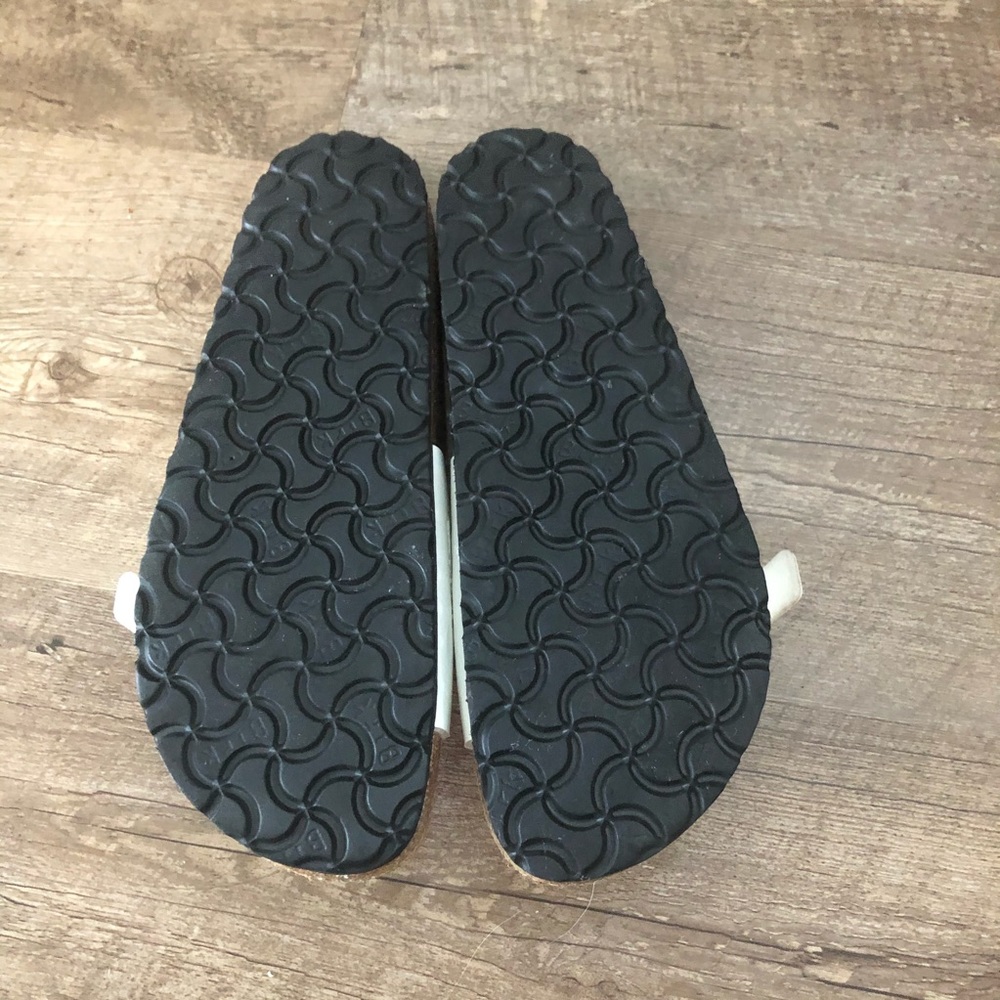 SOLD. - Picture 2 of 5